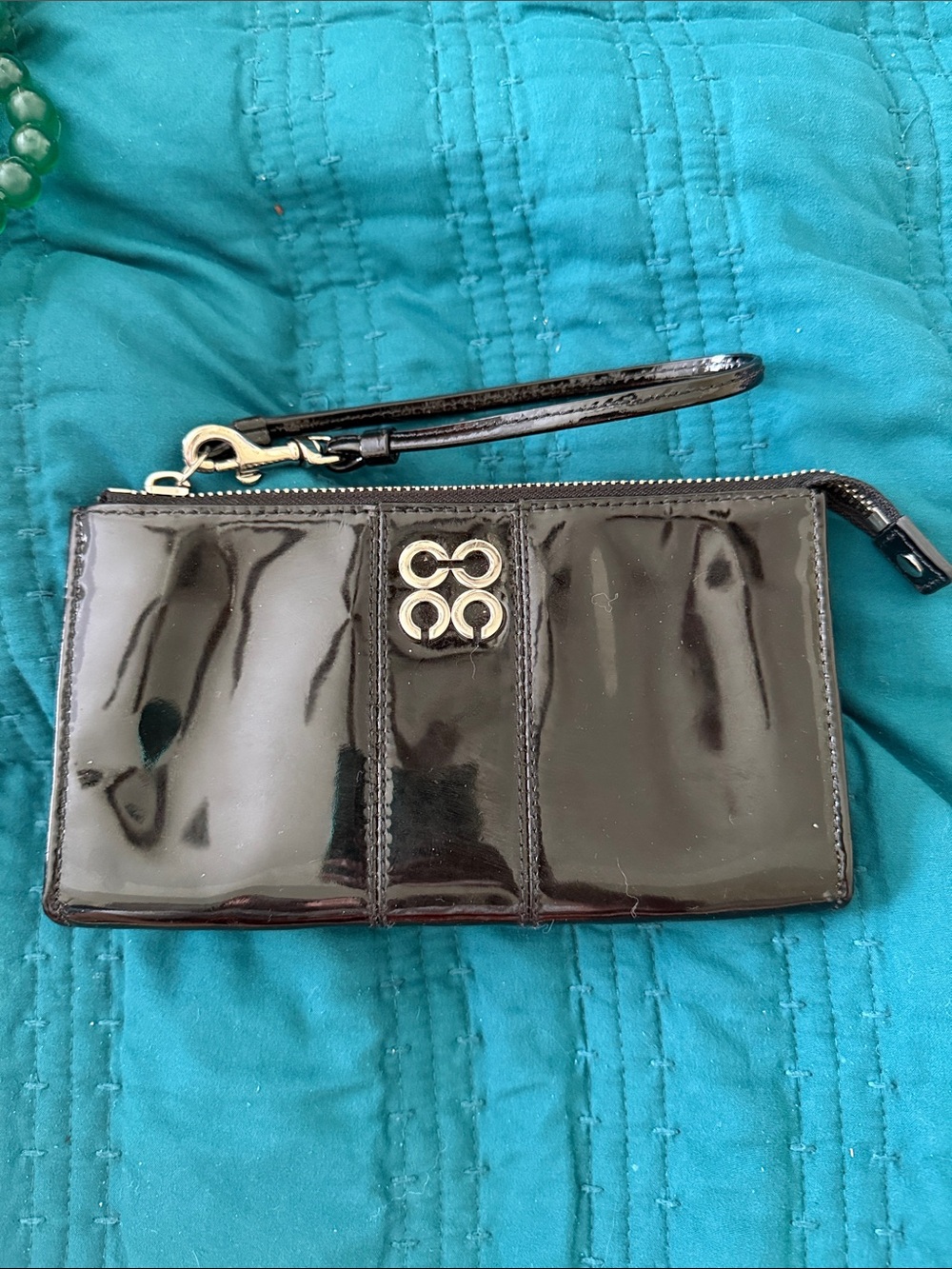 Coach Julia Op Art Black Patent Leather Wristlet EUC
